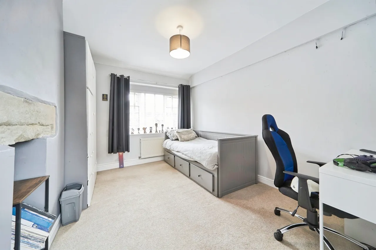 Moss Row, Wilsden, BD15, photo 16