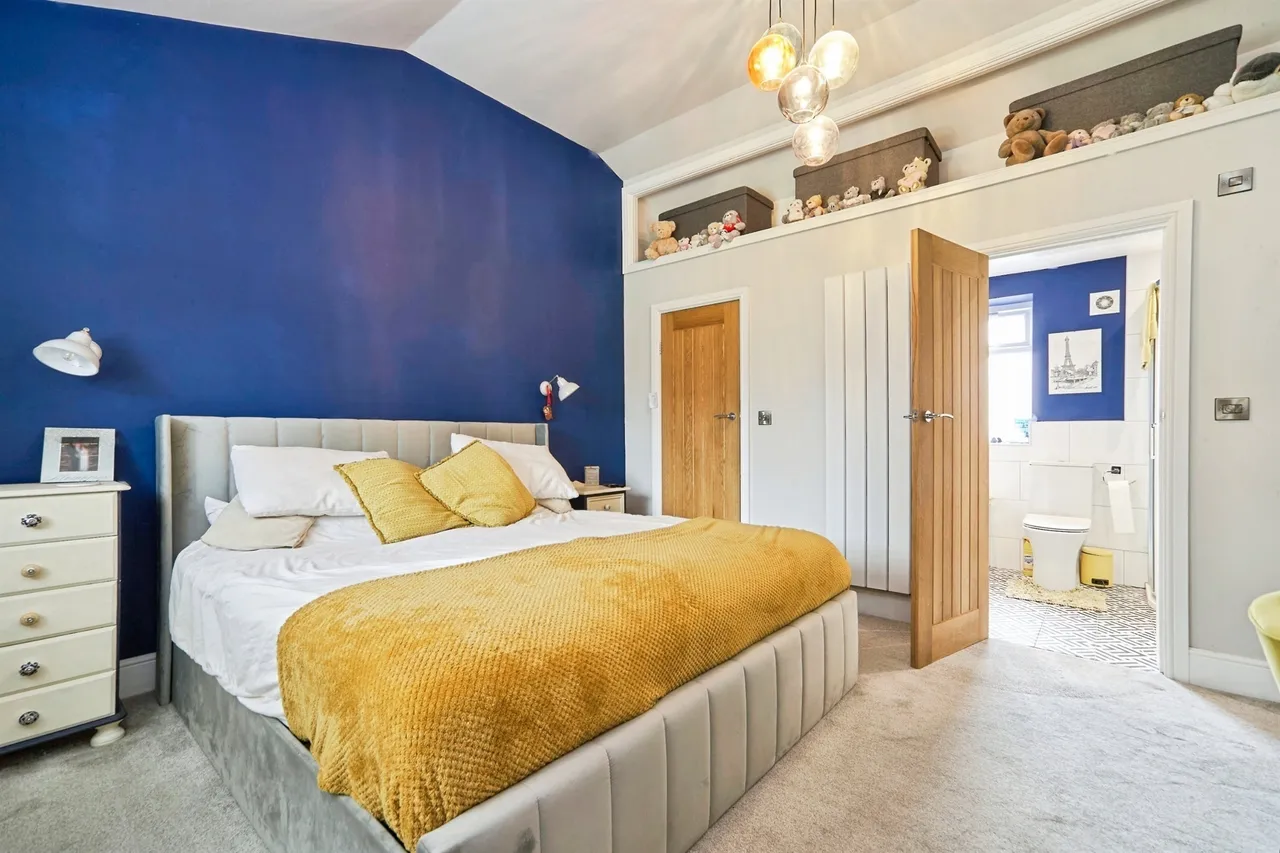 Moss Row, Wilsden, BD15, photo 14
