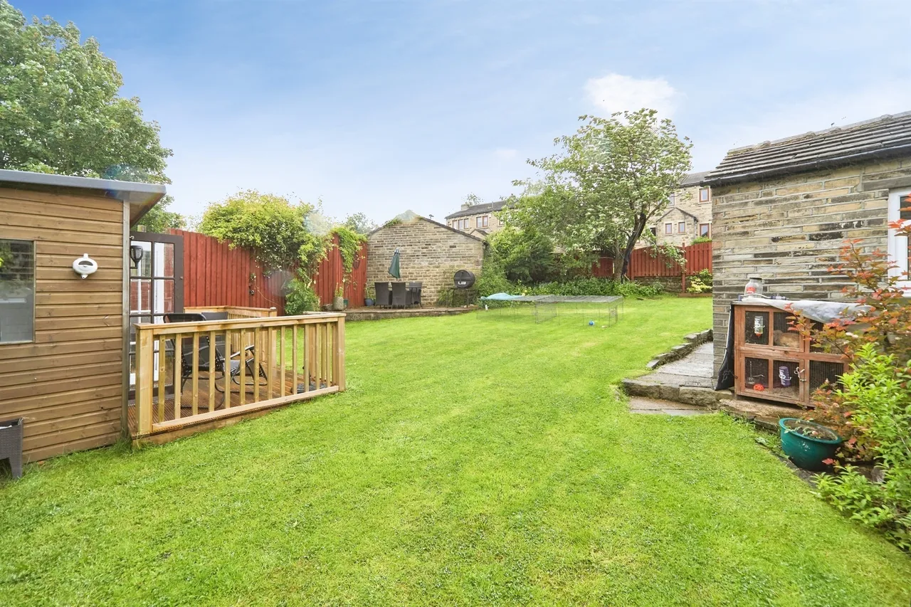 Moss Row, Wilsden, BD15, photo 20
