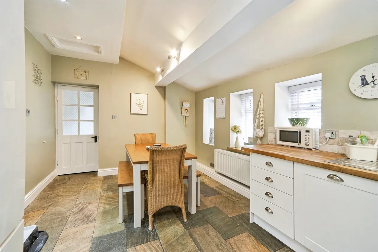 Moss Row, Wilsden, BD15, photo 6