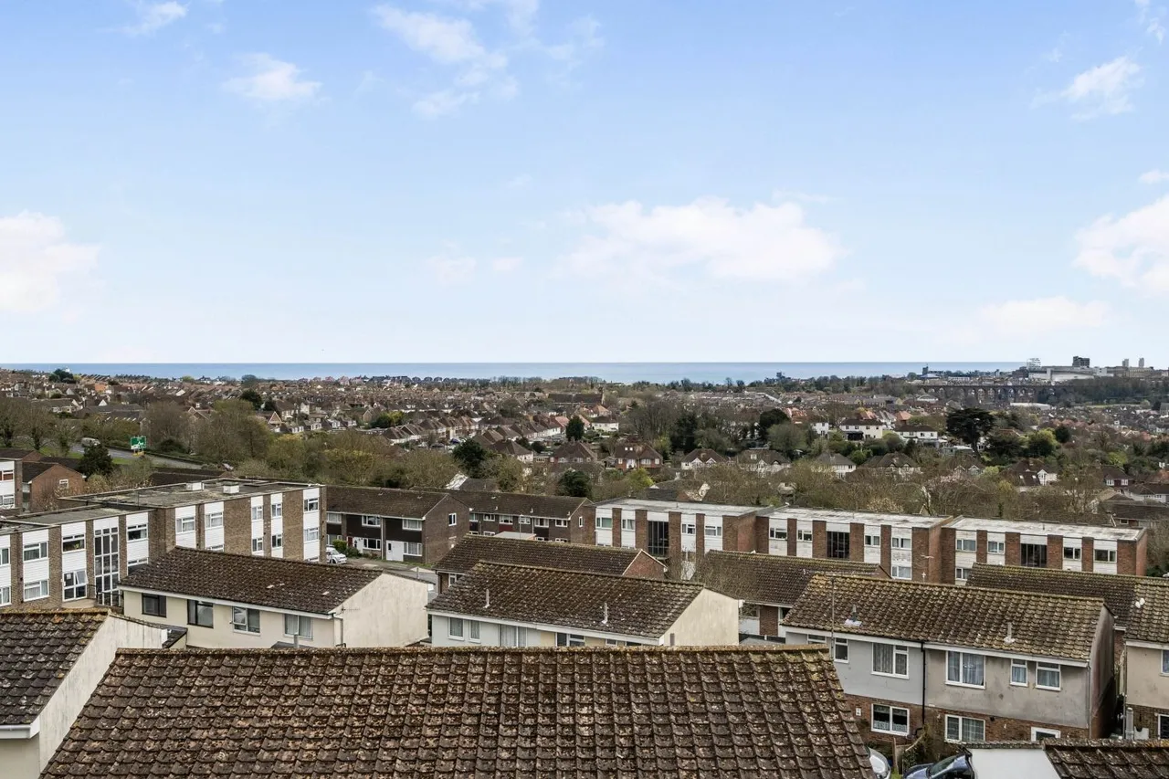 Pilgrim Spring, Folkestone, CT19, photo 2