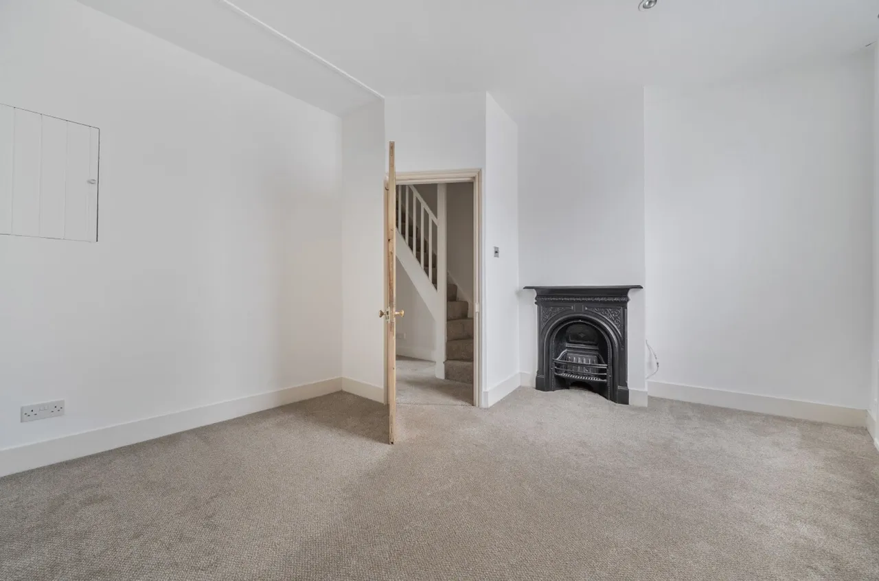 Caledonian Road, Chichester, PO19, photo 11