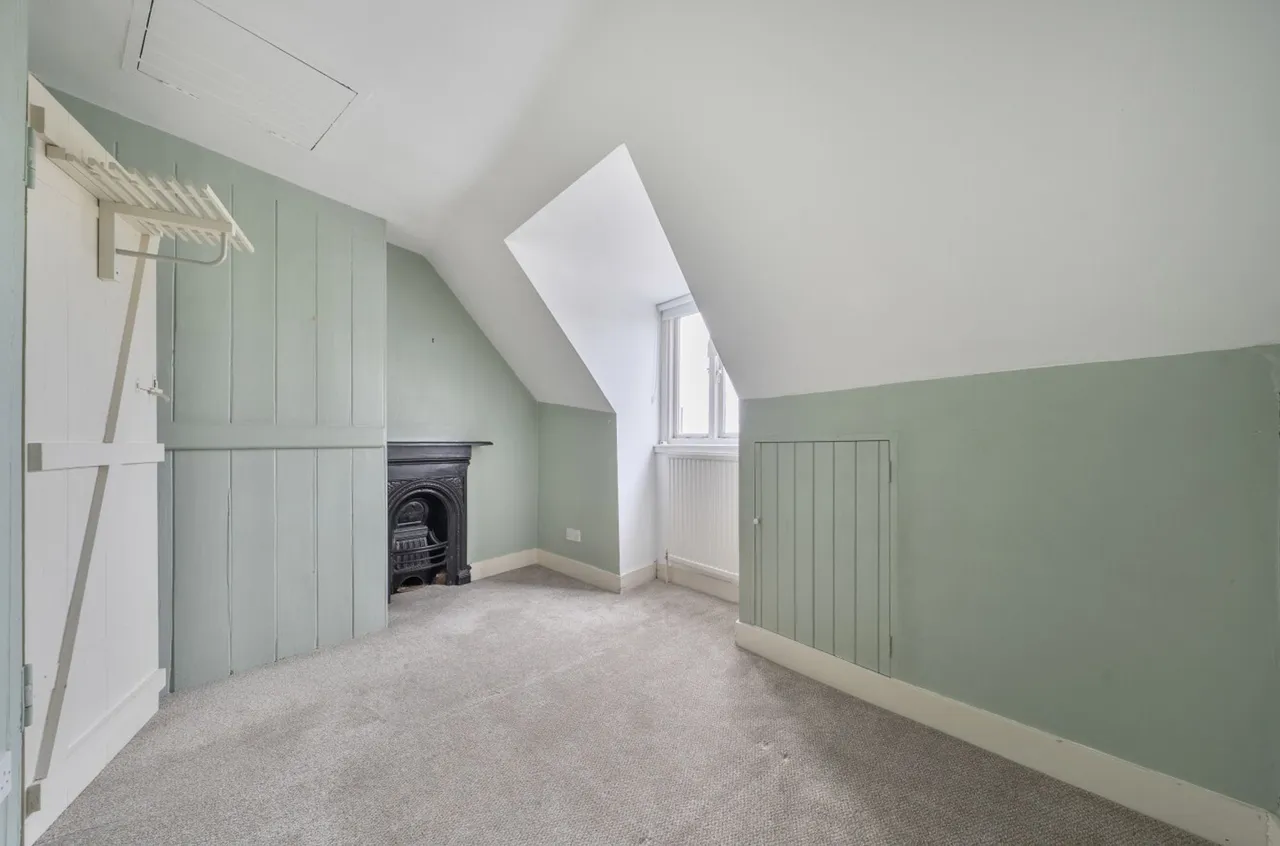 Caledonian Road, Chichester, PO19, photo 17