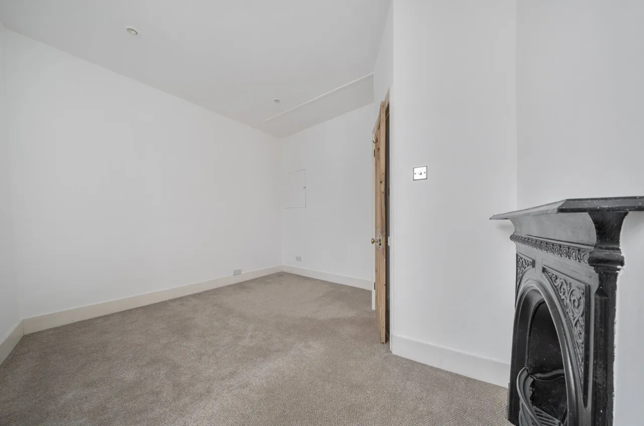 Caledonian Road, Chichester, PO19, photo 10