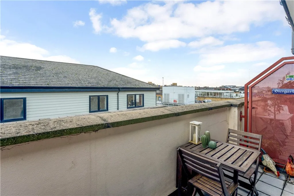 Gainsford Street, London, SE1, photo 3