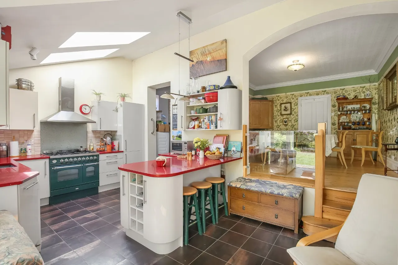 Harnham Road, Salisbury, Wiltshire, SP2 8JW, photo 4