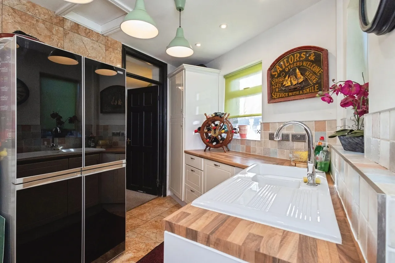 Dean Terrace, Parkbridge, Ashton-Under-Lyne, Greater Manchester, OL6, photo 11