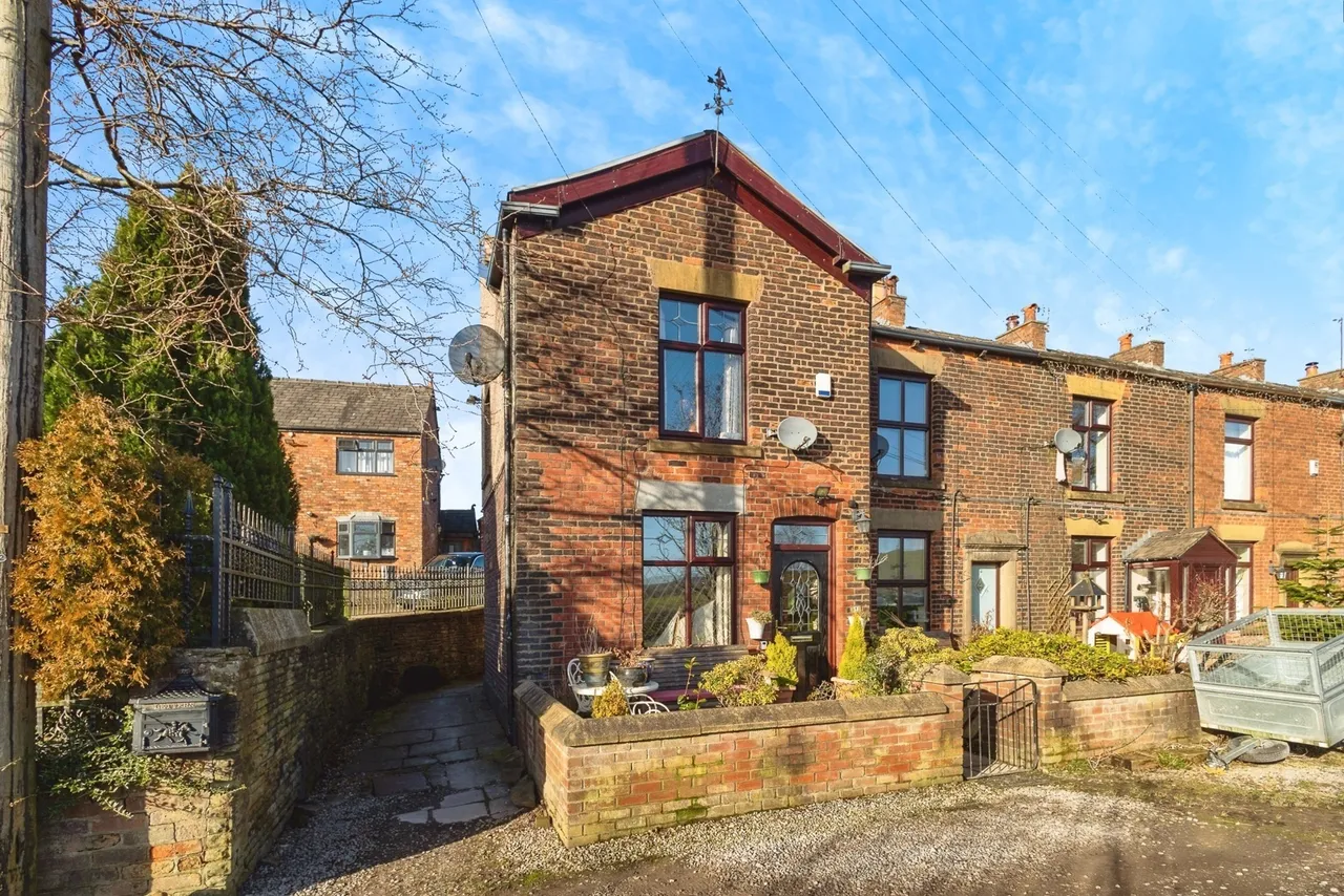 Dean Terrace, Parkbridge, Ashton-Under-Lyne, Greater Manchester, OL6, photo 17