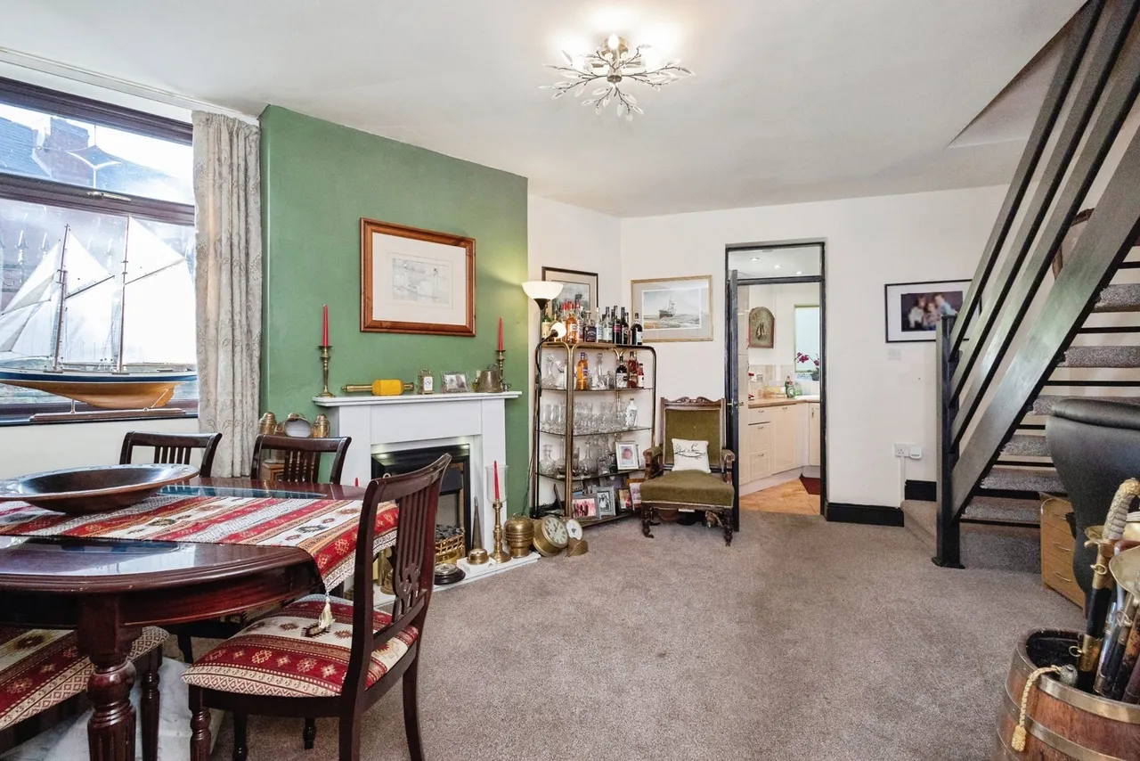 Dean Terrace, Parkbridge, Ashton-Under-Lyne, Greater Manchester, OL6, photo 5