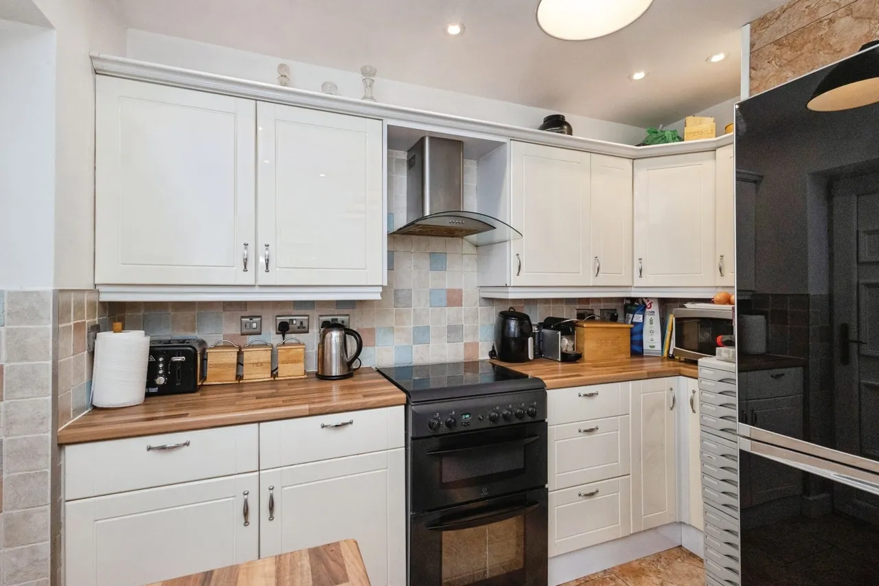 Dean Terrace, Parkbridge, Ashton-Under-Lyne, Greater Manchester, OL6, photo 10