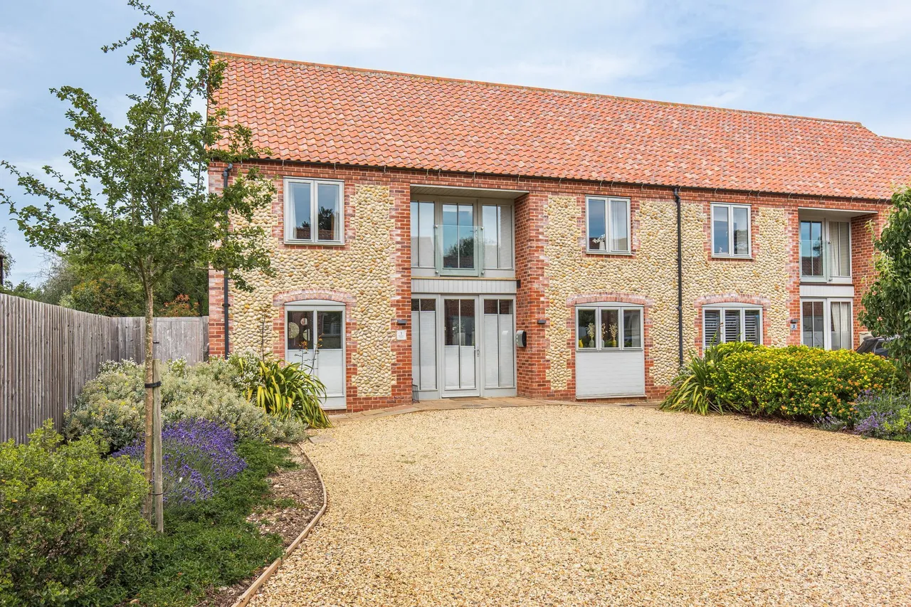 Beautiful Three Bedroom Home in Branc, photo 11