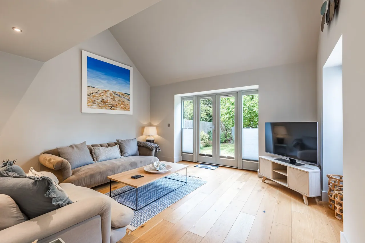 Beautiful Three Bedroom Home in Branc, photo 3