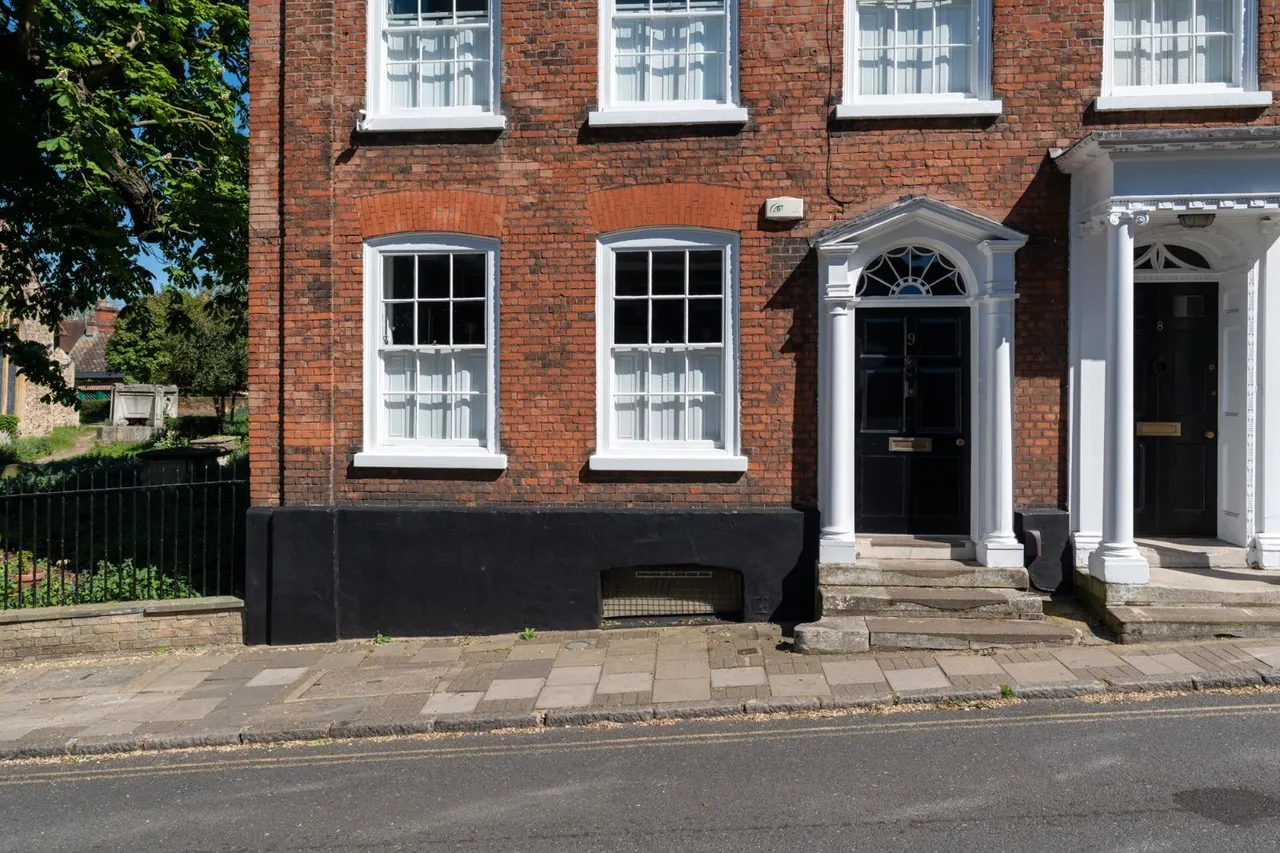 West Stockwell Street, Dutch Quarter, CO1, photo 5
