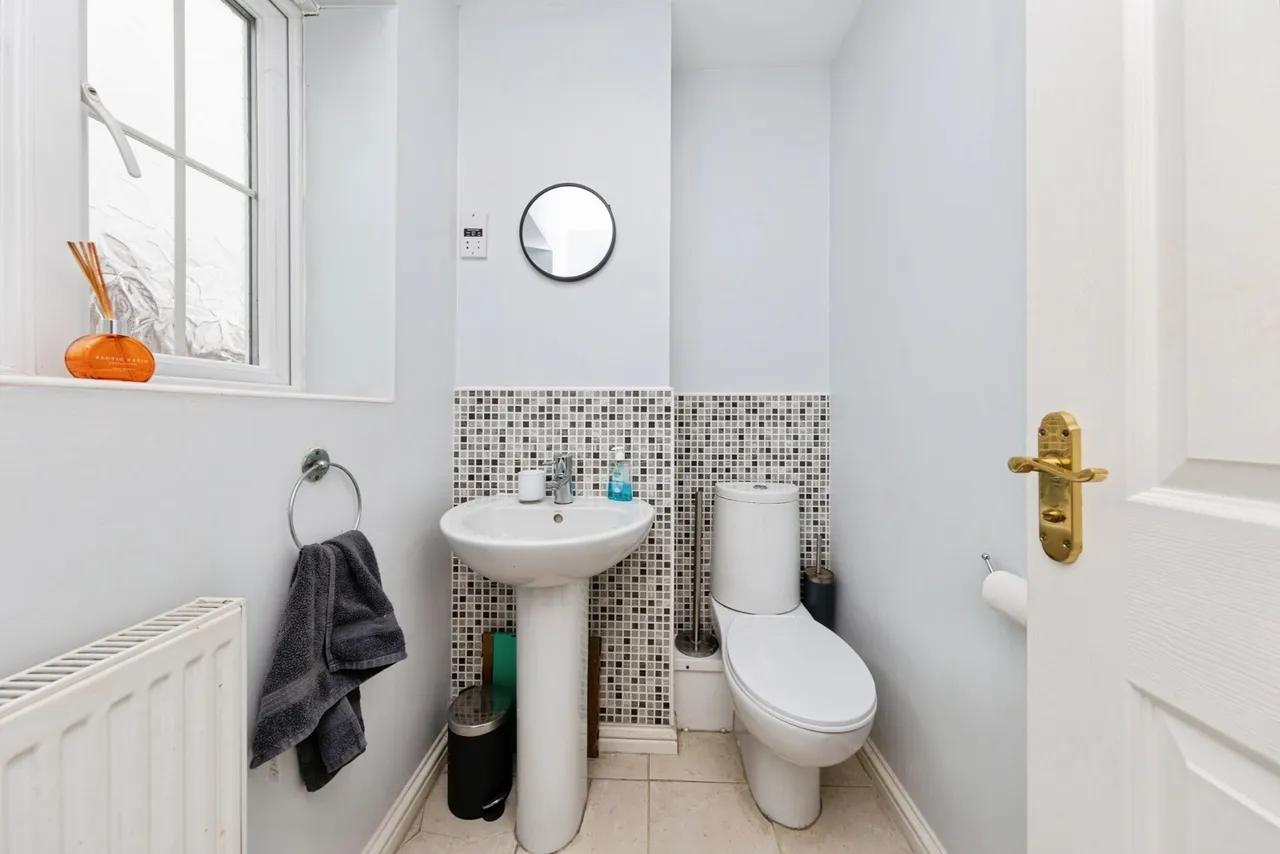 Trem Y Coleg, Carmarthen, SA31, photo 16