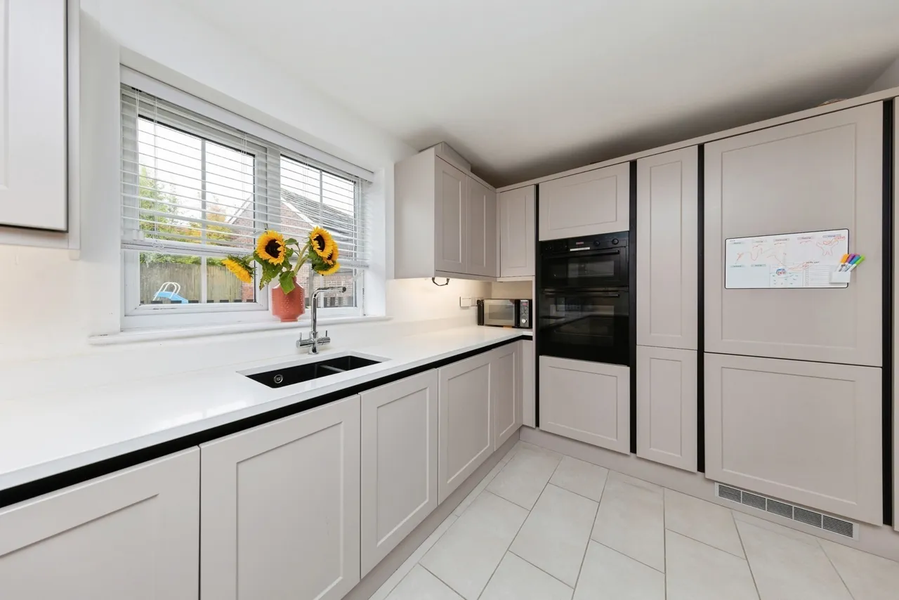 Trem Y Coleg, Carmarthen, SA31, photo 5