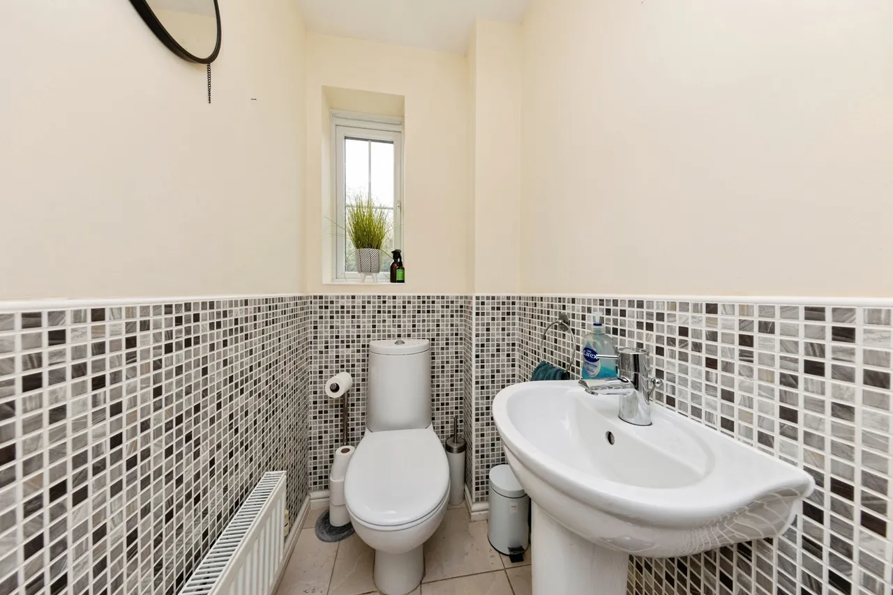 Trem Y Coleg, Carmarthen, SA31, photo 11