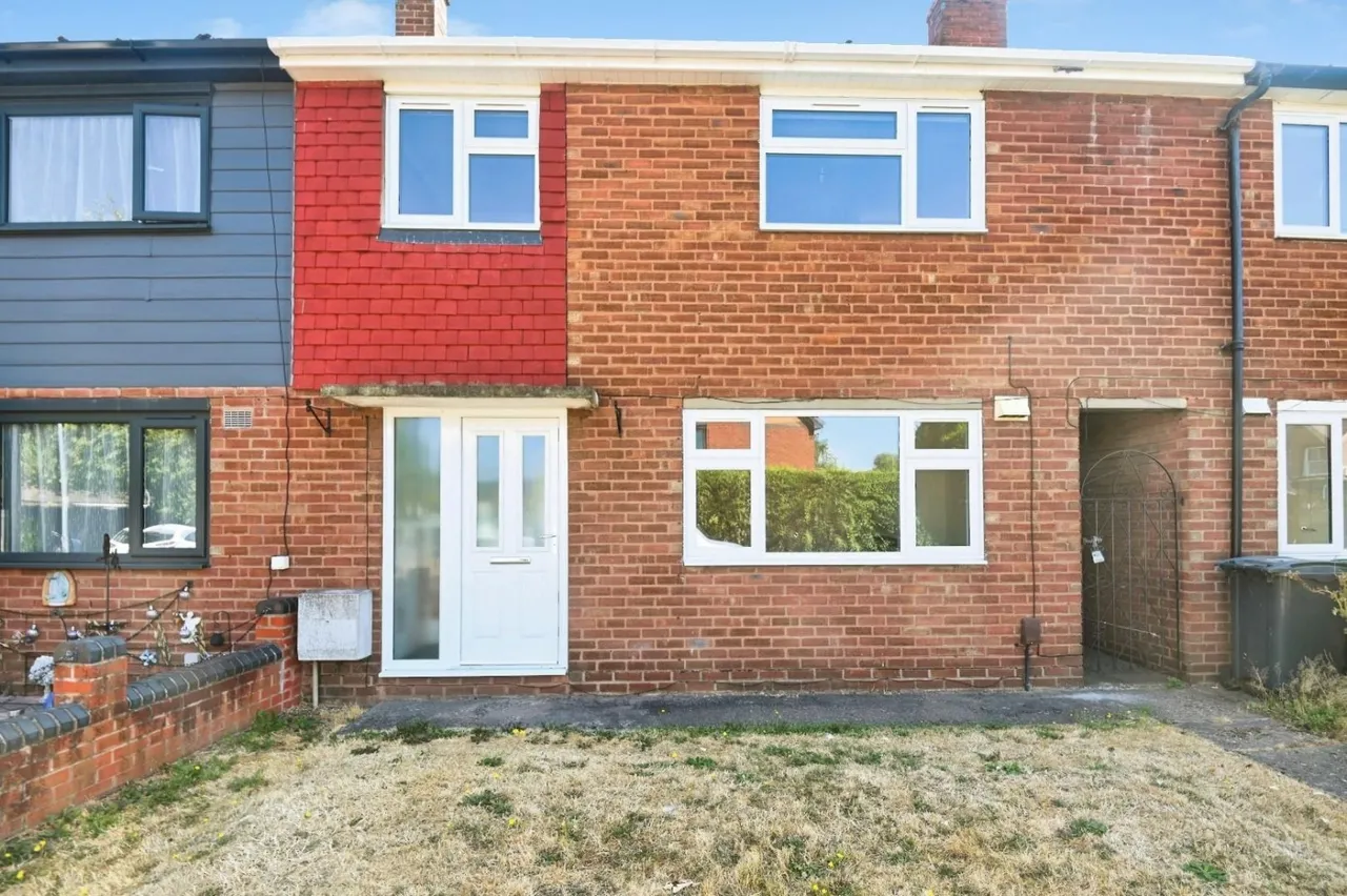 3 bed house for sale — Richmond Close, Tamworth, Staffordshire