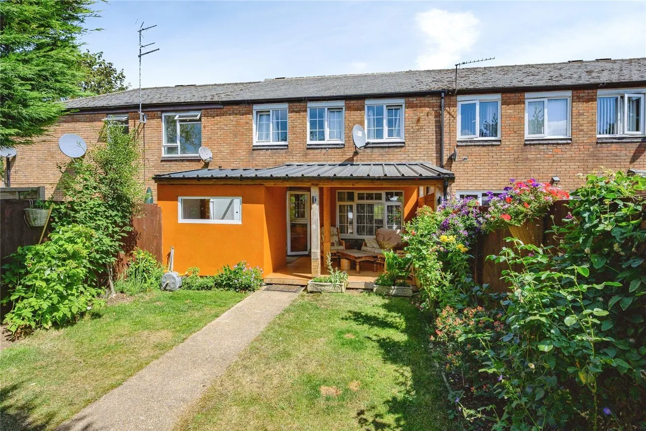 3 bed house for sale, Norfolk Road, Dunstable, LU5