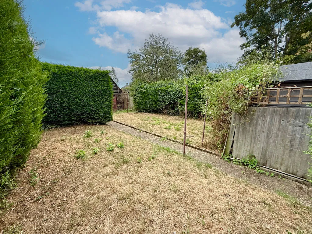 Stewkley Road, Wing LU7 0NJ, photo 9