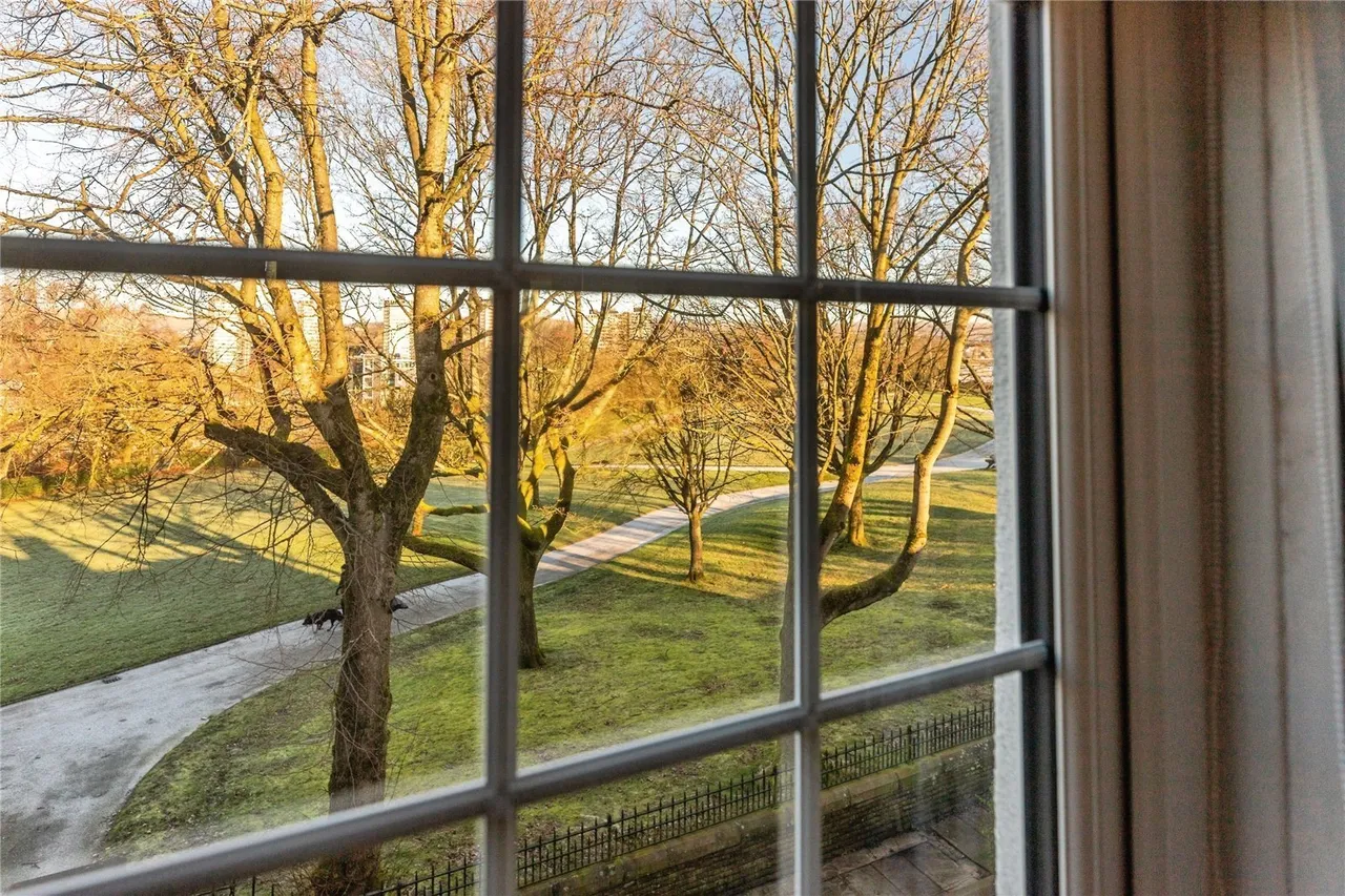 Kilnerdeyne Terrace, Rochdale, OL16, photo 2