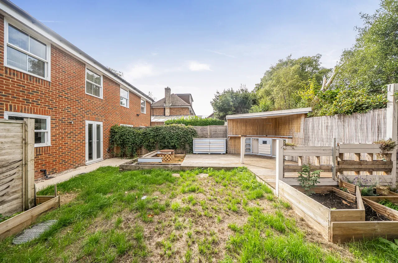 West End Road, West End, SO18, photo 19