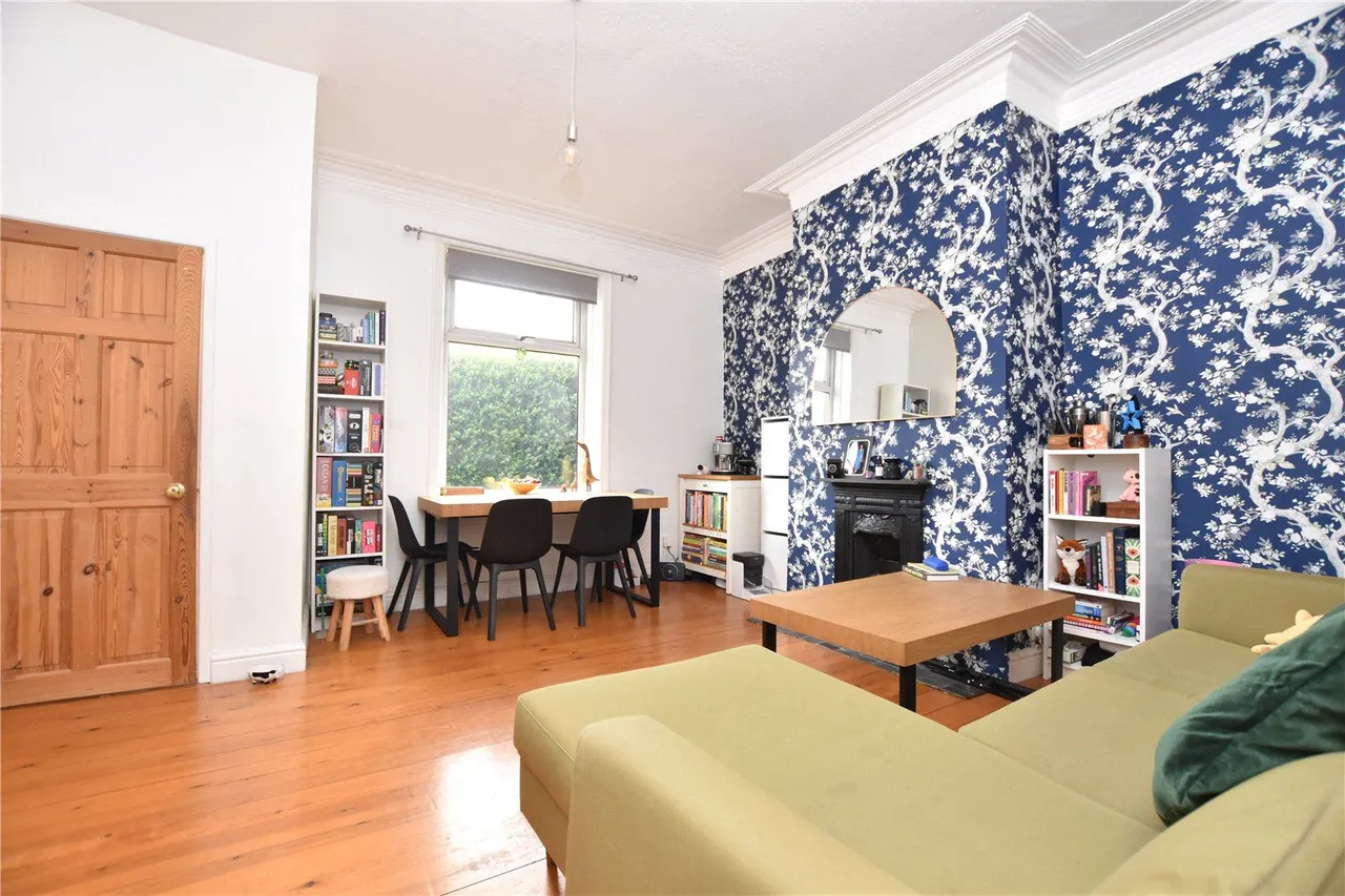 Bruntcliffe Lane, Morley, LS27, photo 2