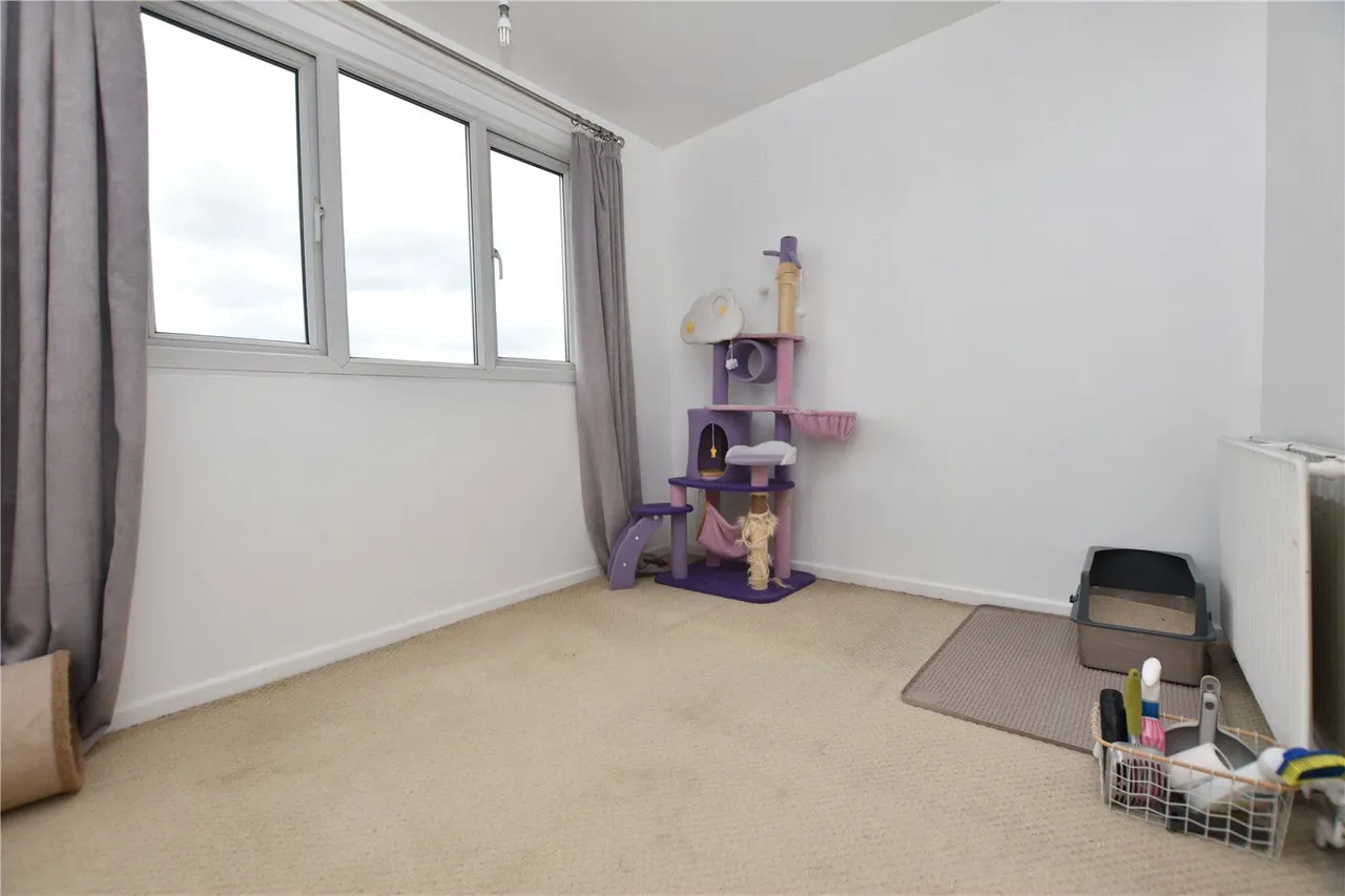Bruntcliffe Lane, Morley, LS27, photo 10