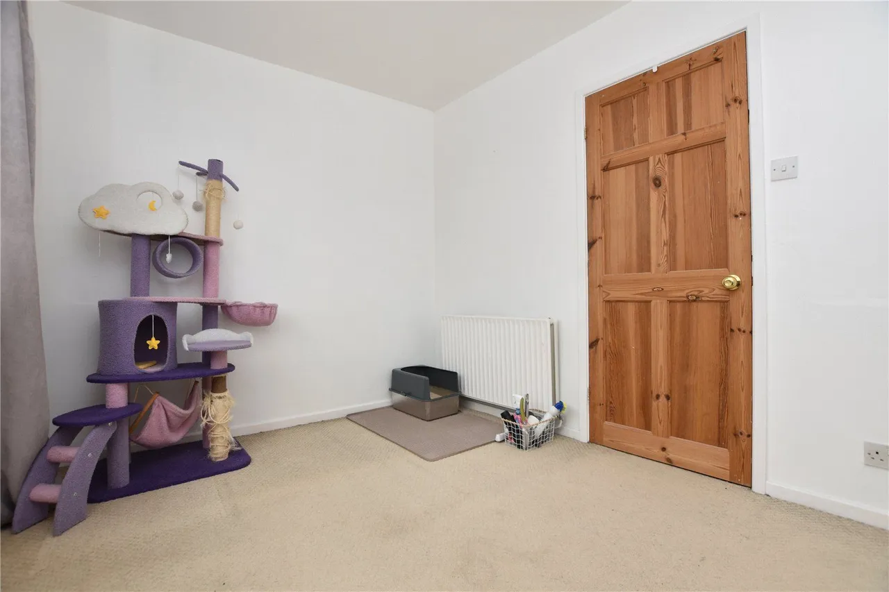 Bruntcliffe Lane, Morley, LS27, photo 20