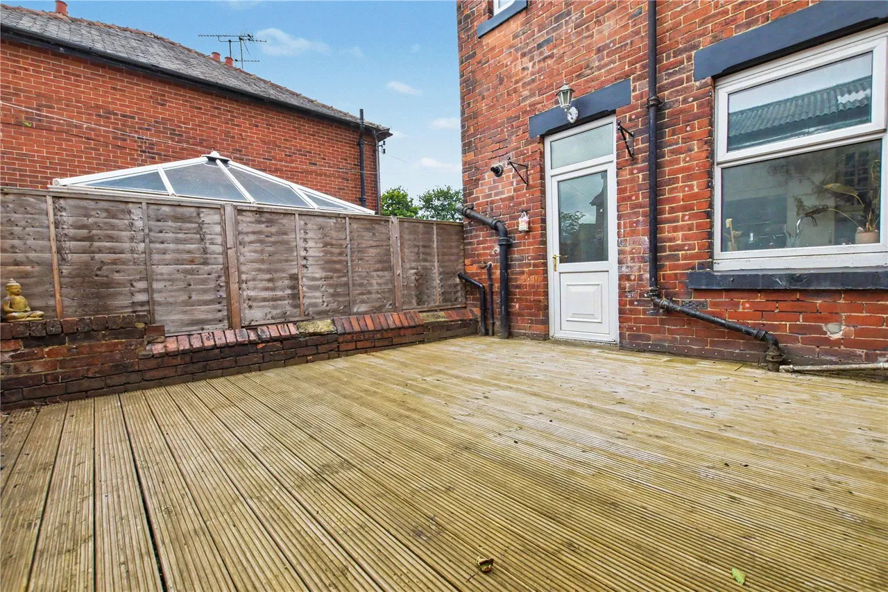 Bruntcliffe Lane, Morley, LS27, photo 11