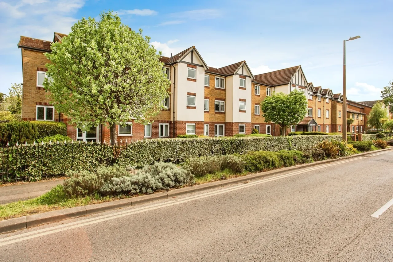 Station Road, Thorpe Bay, Essex, SS1, photo 8