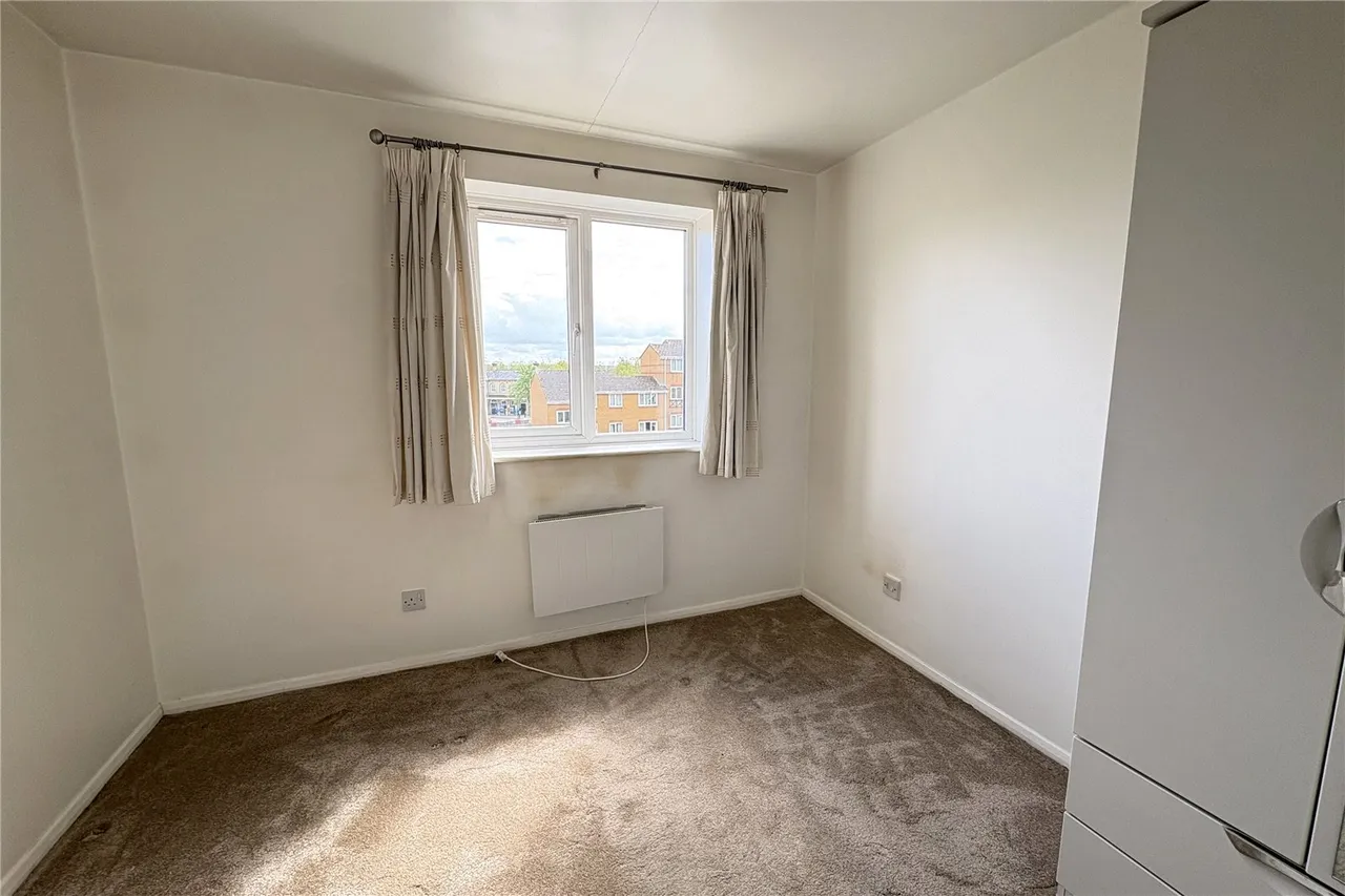 Ascot Court, Aldershot, Hampshire, GU11 1HG, photo 8