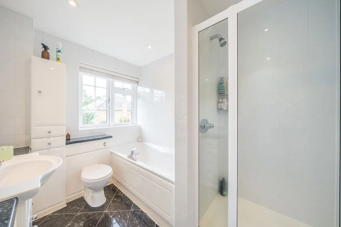Fairacres, Cobham, KT11, photo 9