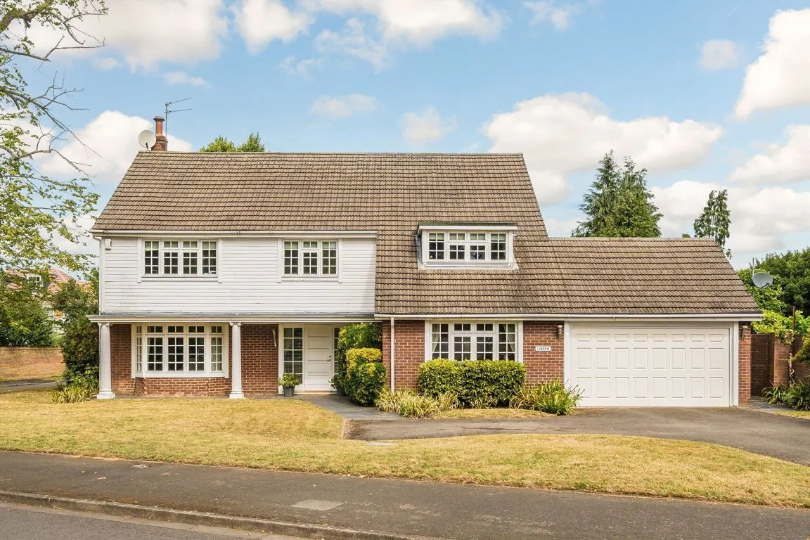 5 bed house for sale, Fairacres, Cobham, KT11