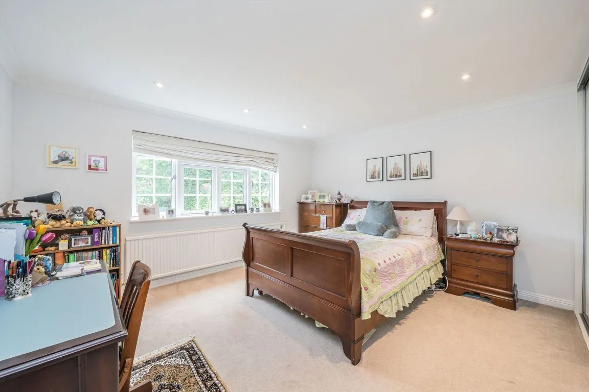 Fairacres, Cobham, KT11, photo 8