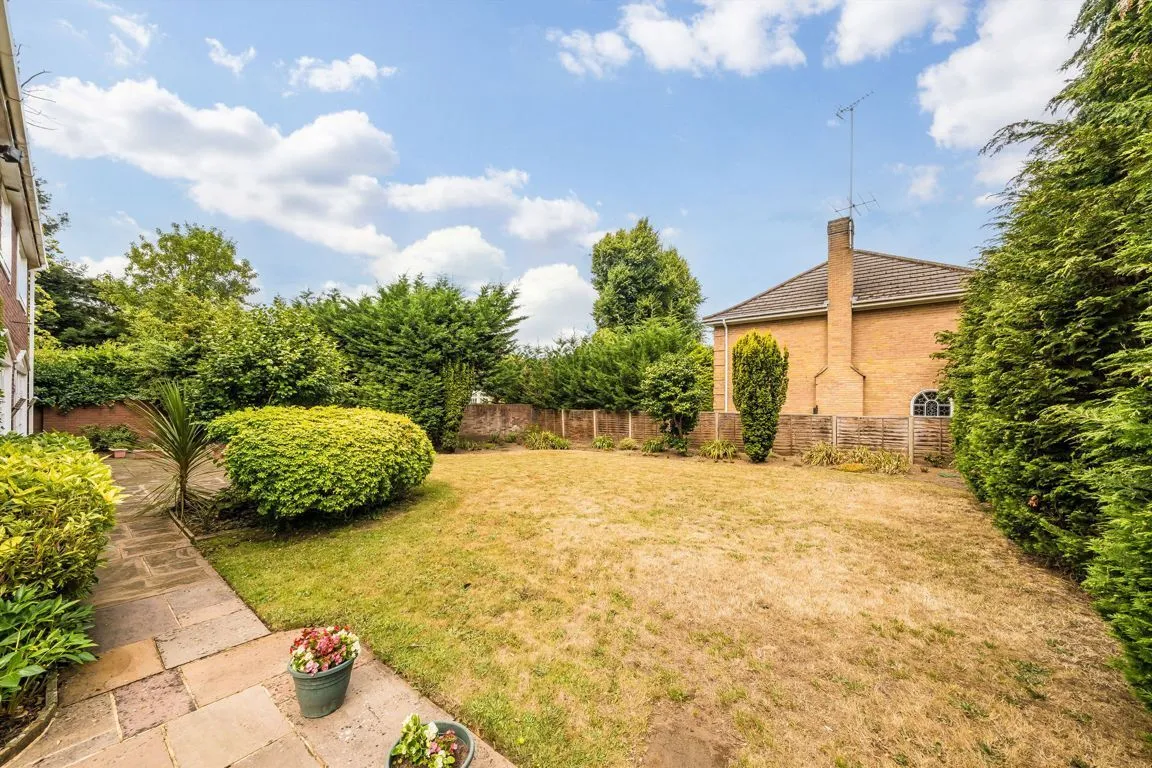 Fairacres, Cobham, KT11, photo 11