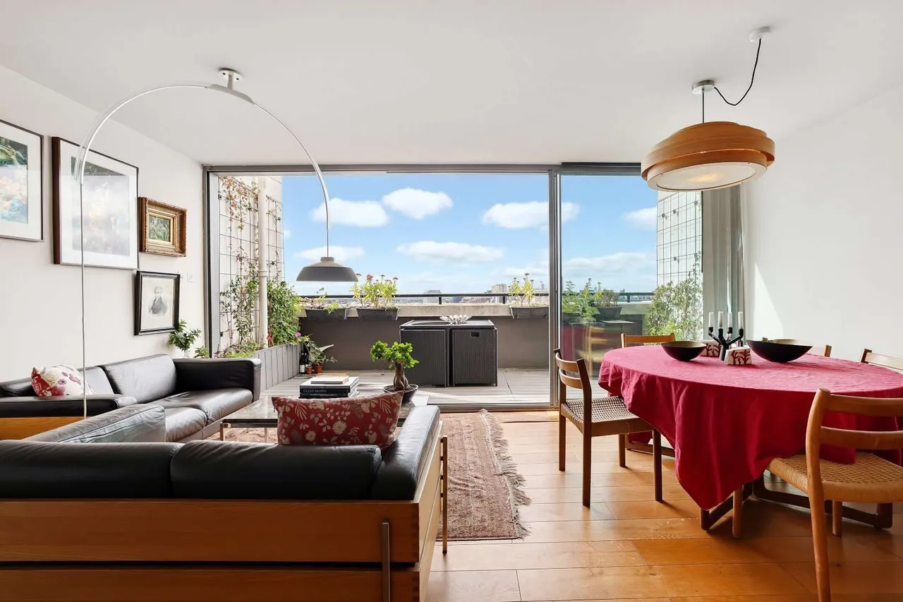 2 bed flat for sale, Luxborough Street, London, W1U