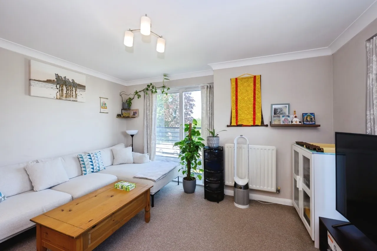Buffers Lane, Leatherhead, KT22, photo 4