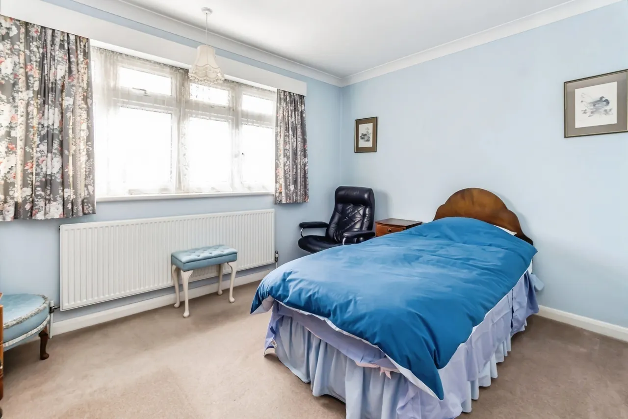 St. Marys Close, Pulborough, RH20, photo 16