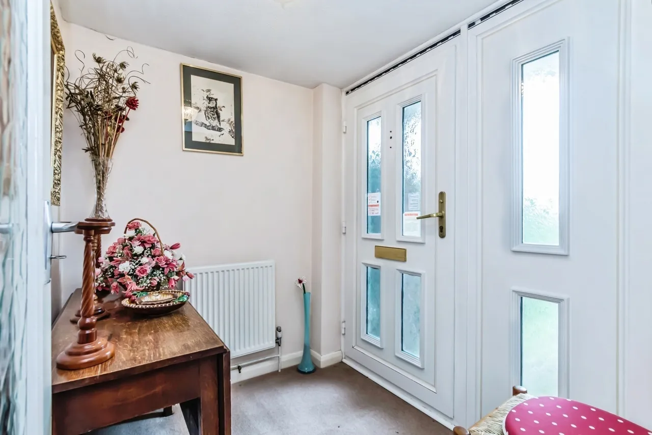 St. Marys Close, Pulborough, RH20, photo 5