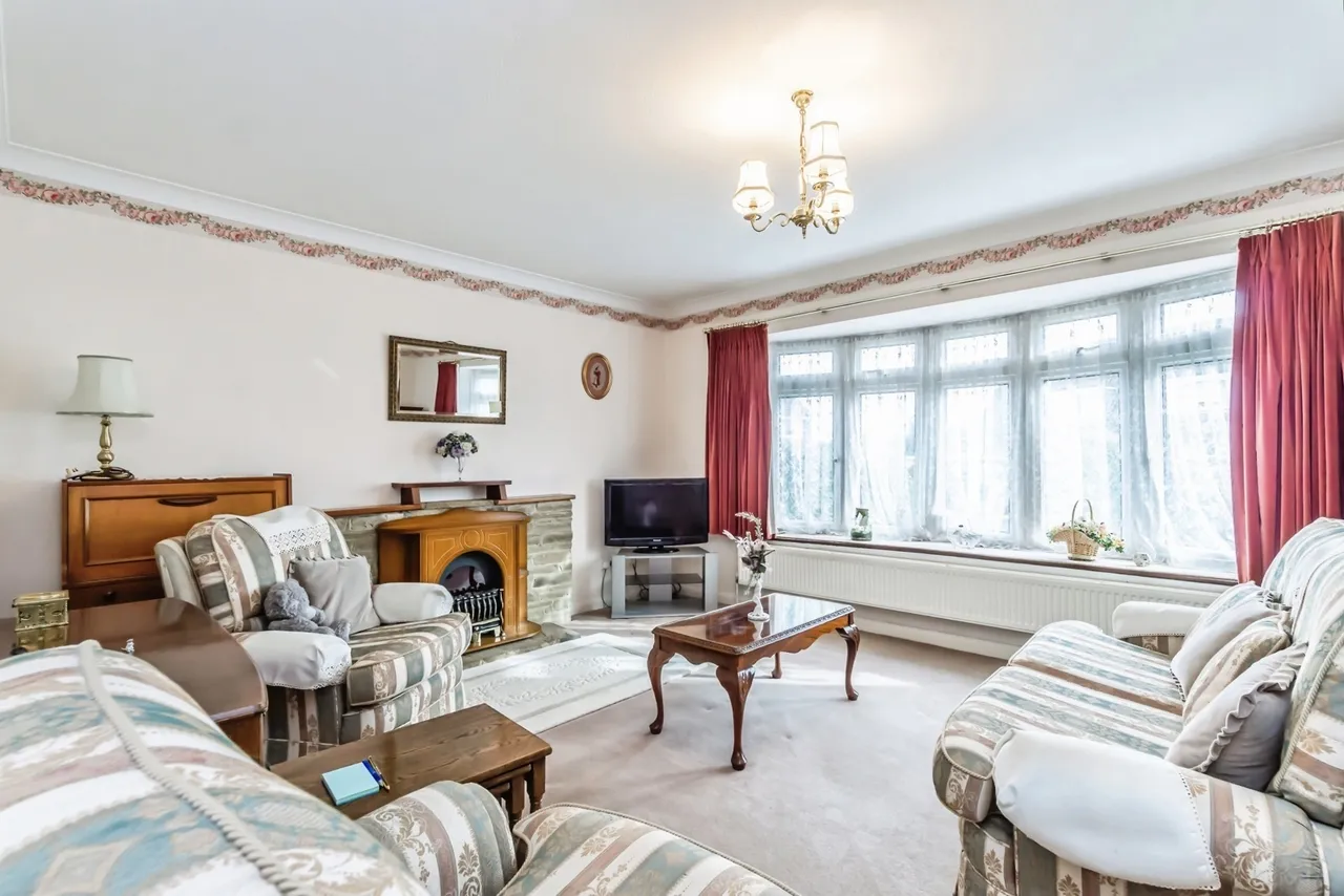 St. Marys Close, Pulborough, RH20, photo 6