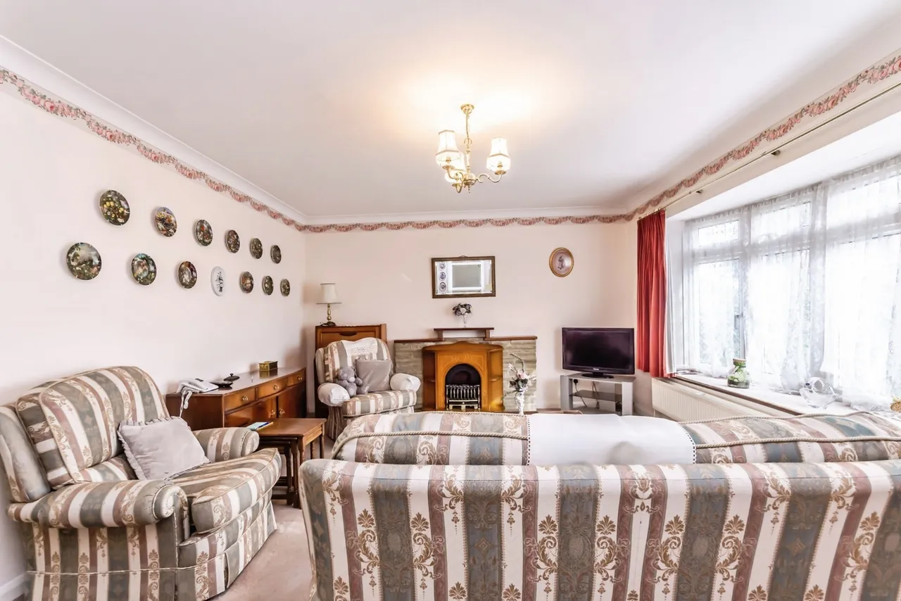 St. Marys Close, Pulborough, RH20, photo 10