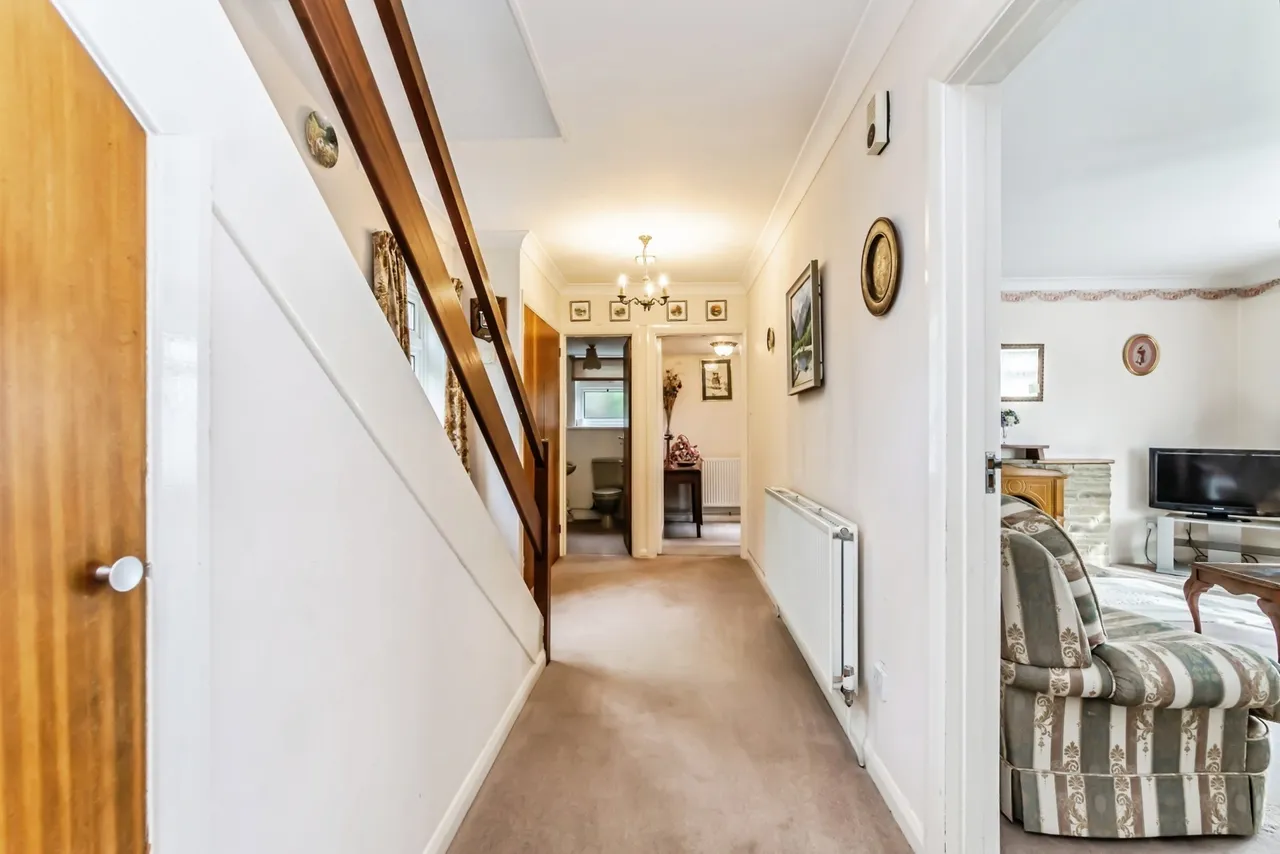 St. Marys Close, Pulborough, RH20, photo 3