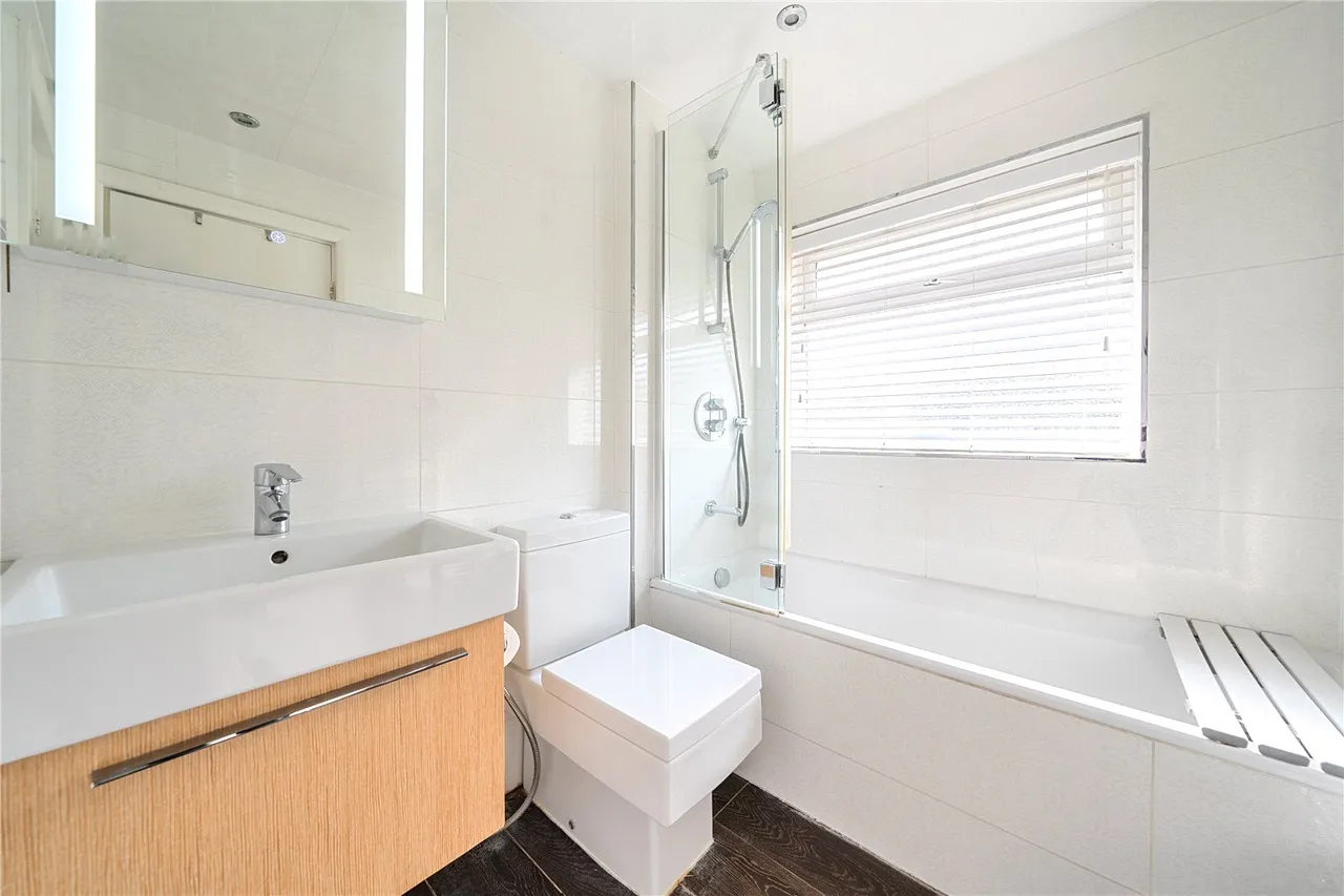 Brookdene Drive, Northwood, HA6, photo 12