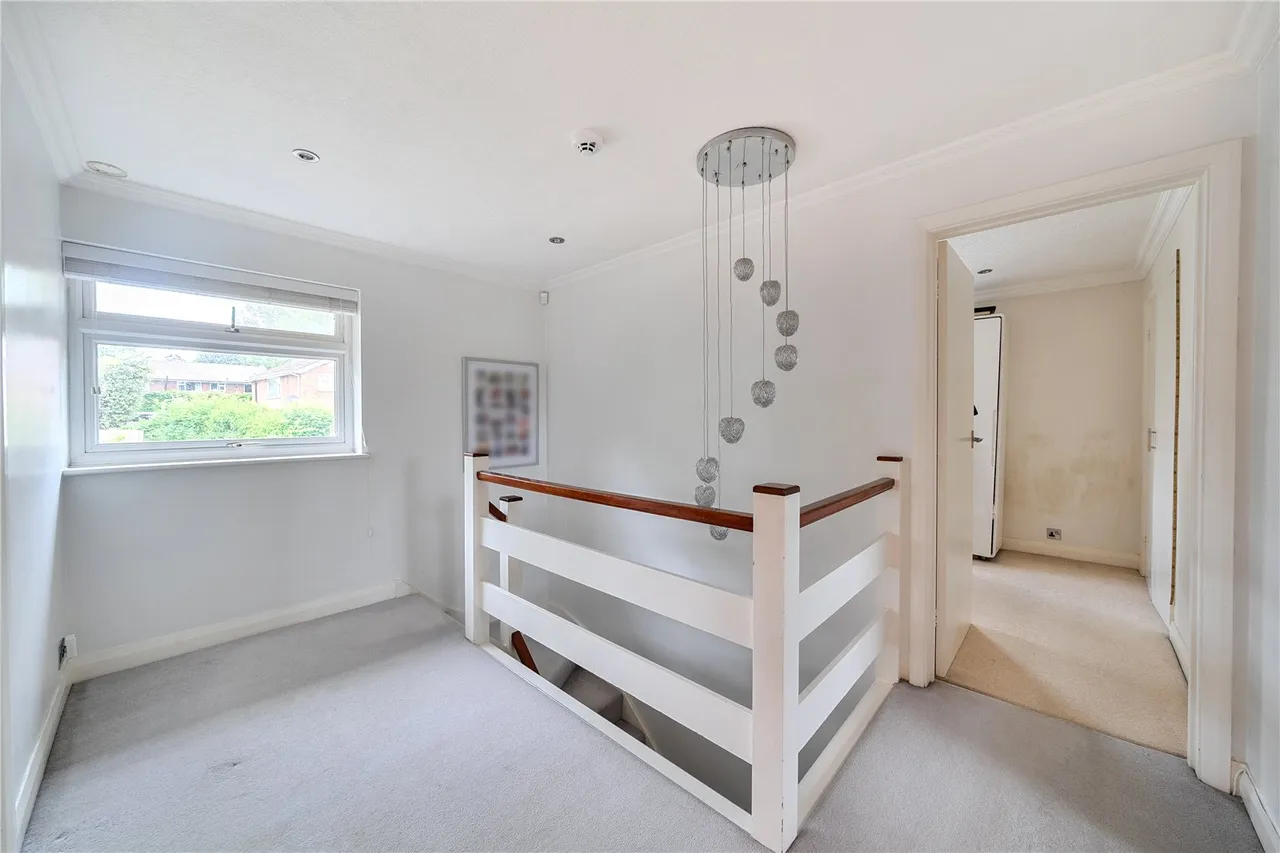 Brookdene Drive, Northwood, HA6, photo 10