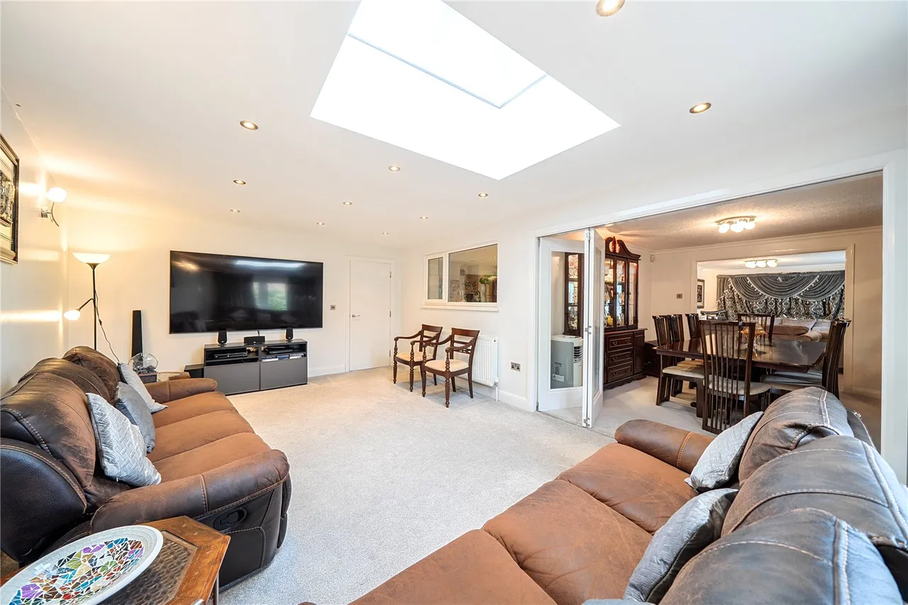 Brookdene Drive, Northwood, HA6, photo 7