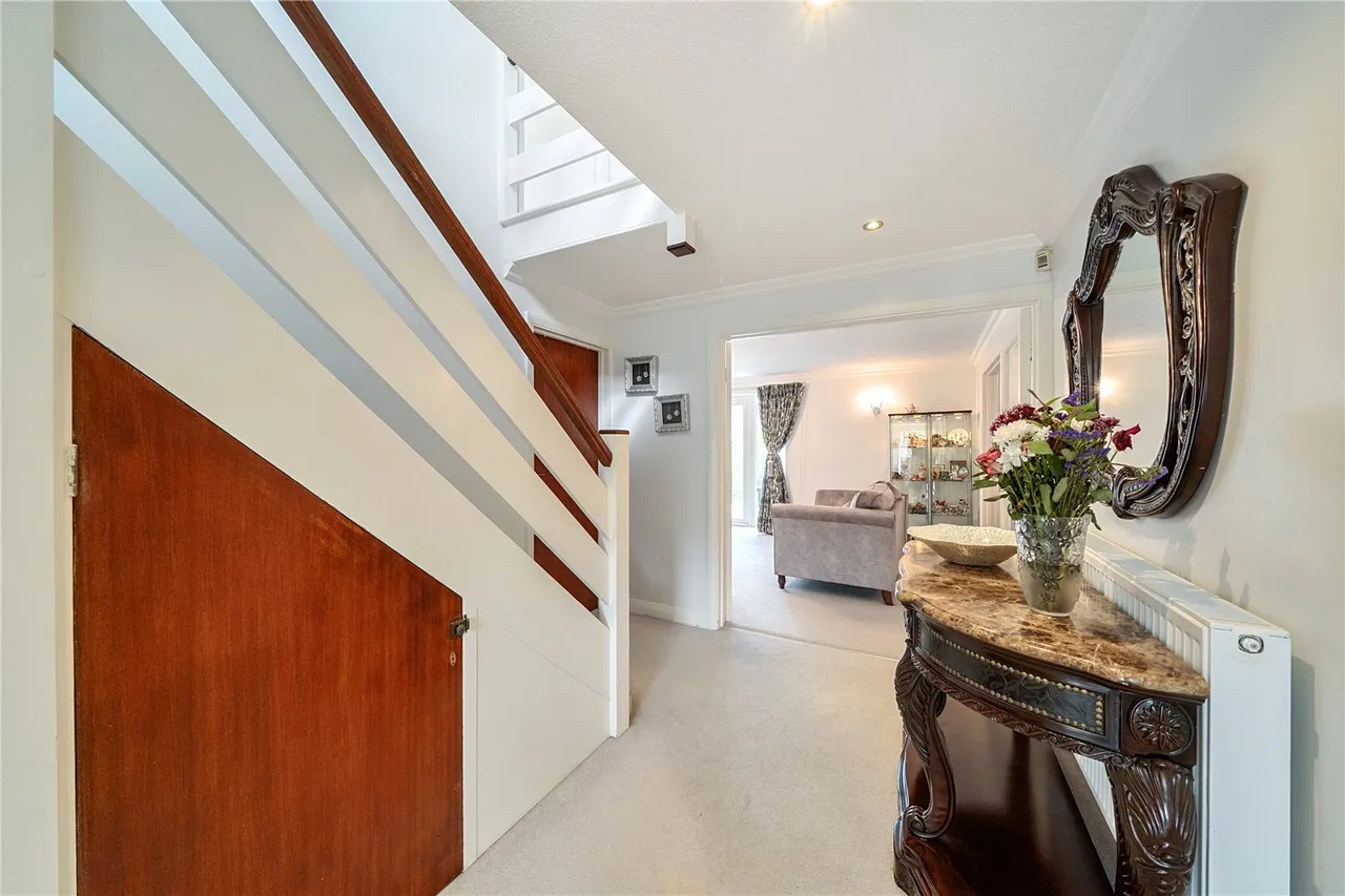 Brookdene Drive, Northwood, HA6, photo 9