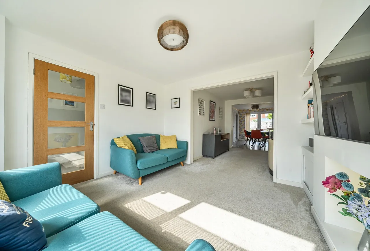 Emlyn Road, Horley, RH6 8RX, photo 13