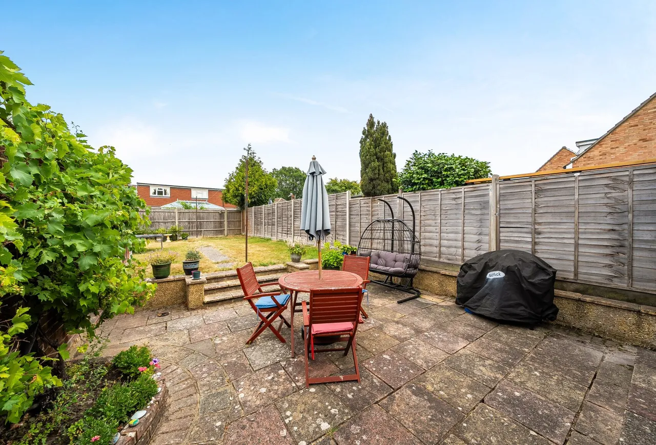 Emlyn Road, Horley, RH6 8RX, photo 5