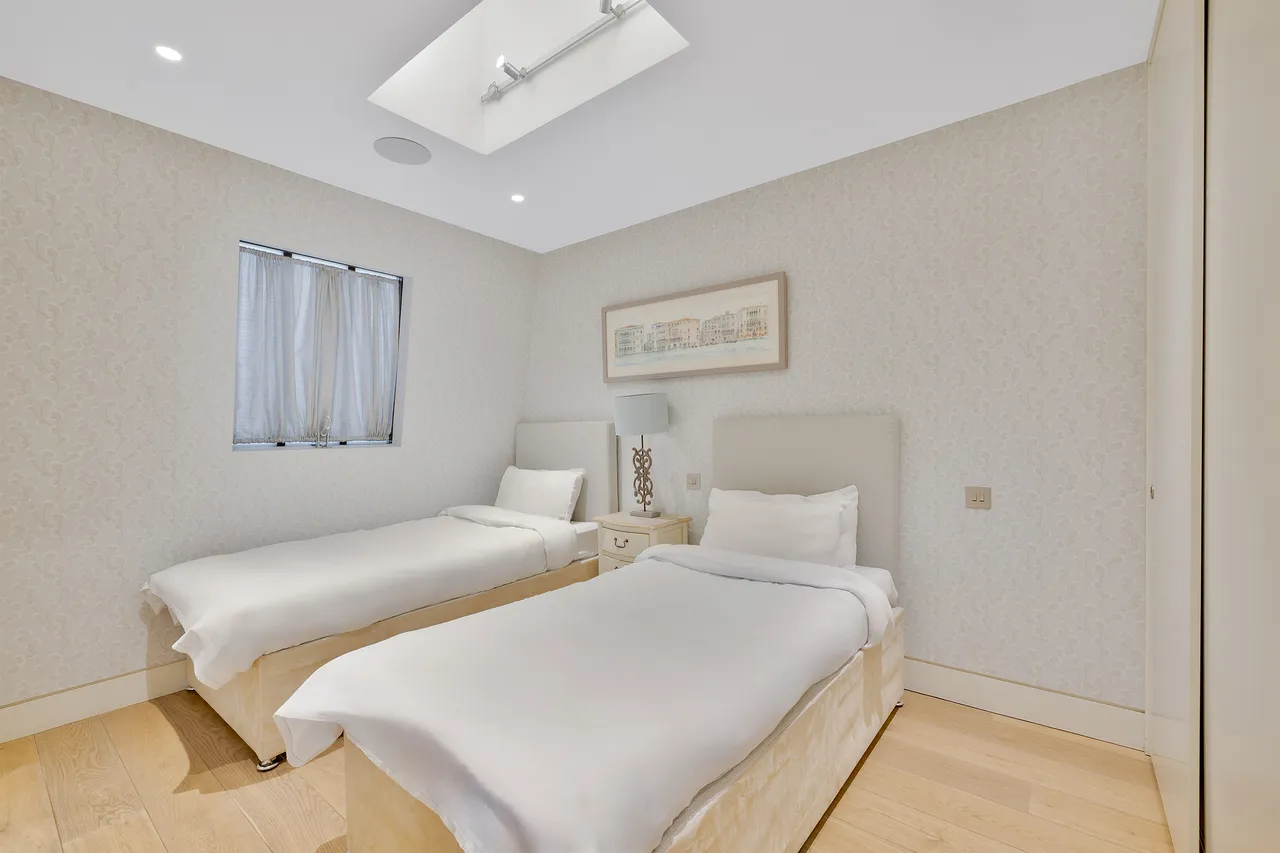 Pavilion Road, Knightsbridge, London, photo 6