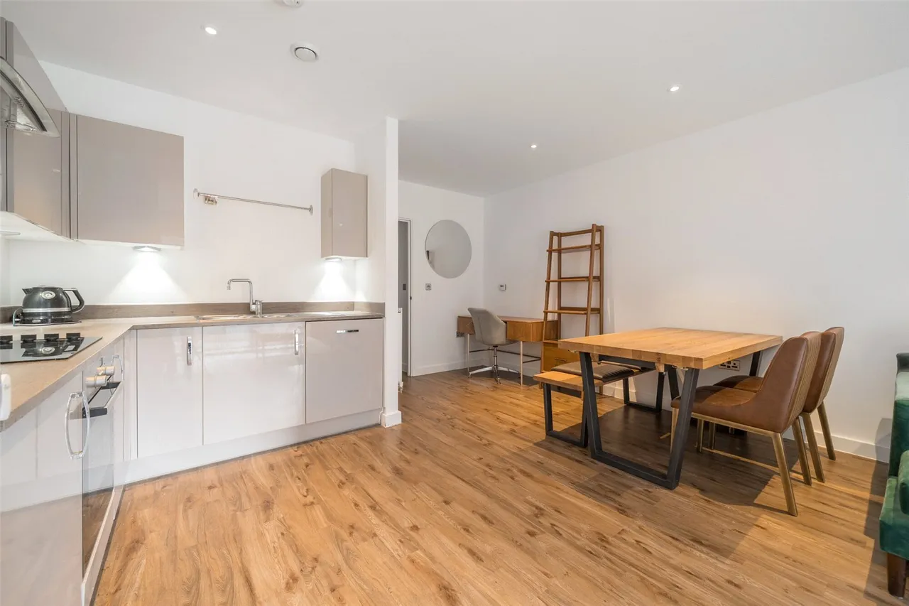 Rolfe Terrace, SE18, photo 3